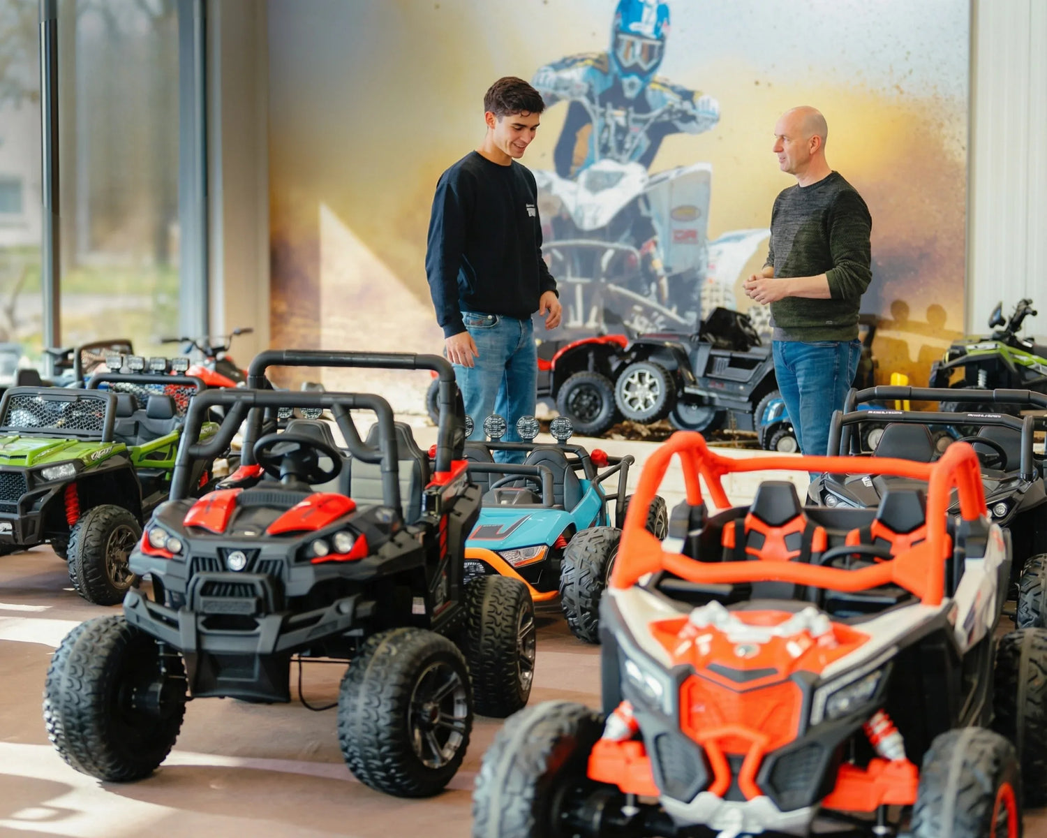 Showroom Elektrische Kinderauto’s & Rijdend Speelgoed | Vrooomy