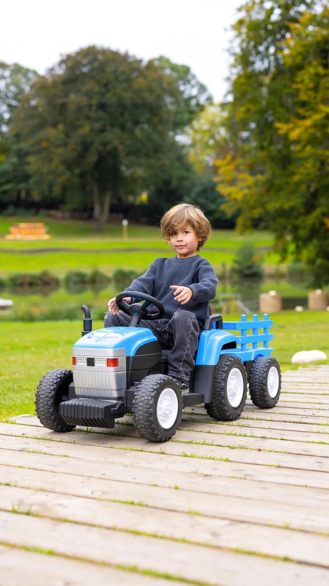 Elektrische Kinderauto’s & Rijdend Speelgoed | Vrooomy